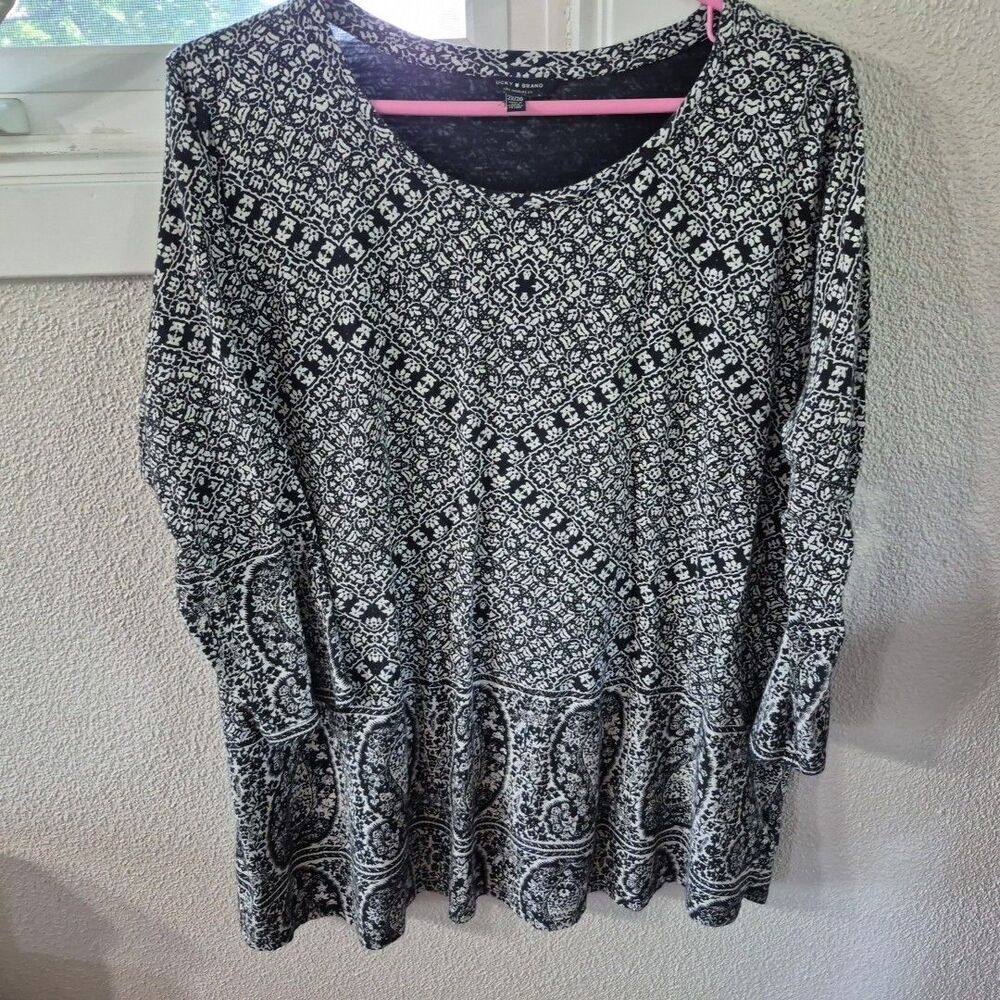 Lucky Brand Blouse Womens 2X Black White Floral Paisley Crew Neck 3/4 Sleeve